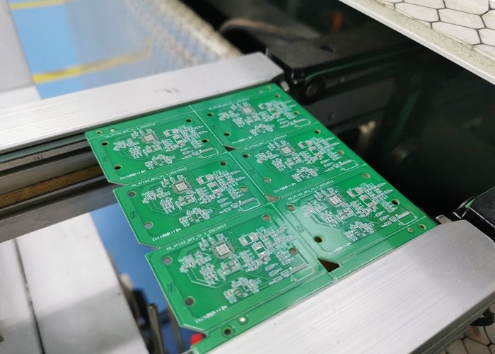 Alti circuiti stampato a più strati ad alta densità verdi di Tg Hdi